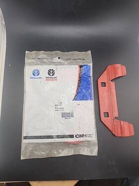 850137 Newholland Clip Knife