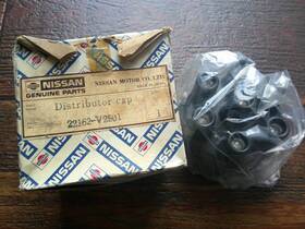 22162-v2501 Nissan New Genuine Distributor Cap Oem