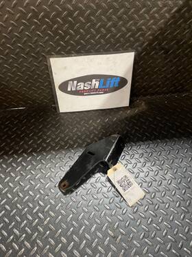 48962-11h01 Nissan Clp Left Bracket 4896211h01 Fits Good Used Hbu1 191