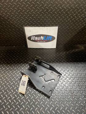 69471-04h03 Nissan Bracket Assembly Control Lever - Double Hydraulic