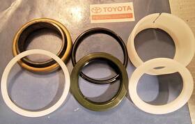 04654-30340-71 Skf Toyota Seal Kit Secundary Lift Cylinder Sky High Quality