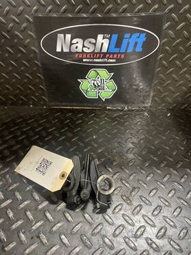 5126110221 Tcm Arm - Rocker Sold As Set Of 3 Fits Good Used Hbu1 240