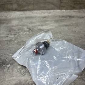 190252 Total Source Oil Pressure Sender / Switch For Hyster New