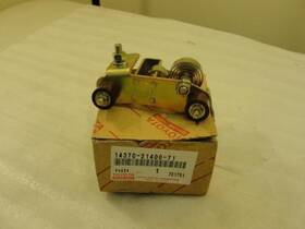 14370-21400-71 Toyota 198008 New In Box Brush Holder Assembly