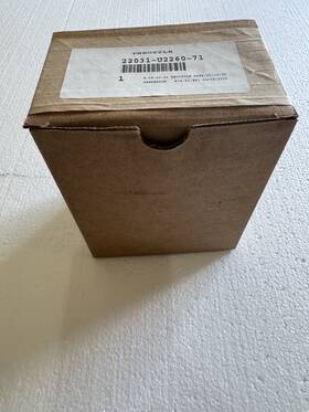 22031-u2260-71 Toyota Throttle Part #