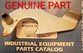 23504-23470-71 Toyota Forklift Bracket Lever For Lp Tank Conteiner Oem