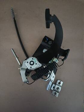 46110-26612-71 Toyota New Genuine Parking Brake Pedal Assy