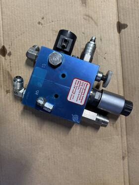 520-872-100 Toyota Raymond Forklift Proportional Lift/lower Valve Manifold 520-872/100