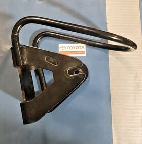 56502-u2270-71 Toyota Head Lamp Bracket Assembly Oem Part Genuine
