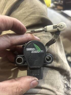 58850-23320-71 Toyota Electric Forklift Rotary Sensor Switch