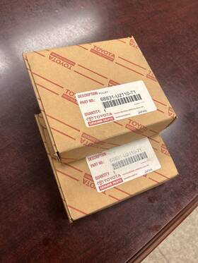 68831-u2110-71 Toyota 63381-u2170-71 Forklift Genuine Hose Roller Pulleys X2