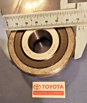 76451-u3110-71 Toyota Forklift Side Roller Bearing Genuine Parts Japan