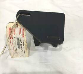 Ty23907-u2230-71 Toyota Stopper Lpg Tank Bracket-