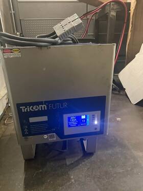 B31-fp Tricom 48/130 Futur D 480 G B31 Digital 48v Wall Mount Forklift Battery Charger