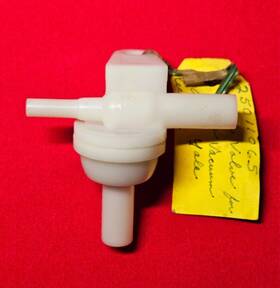 25011065 Yale Brake Booster Vacuum Check Valve Av065 - New