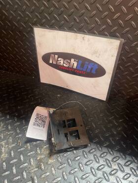 504240955 Yale Bracket Fits Good Used Hbu1 132