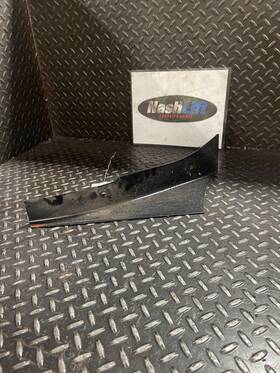 524211687 Yale Cover - Fender Rh Fits Good Used Hbu1 118