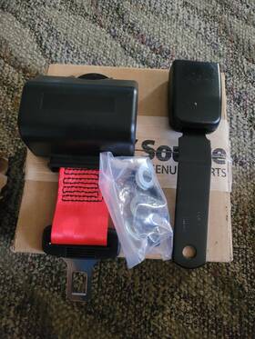 524281279 Yale Hyster Seatbelt Kit High Vis