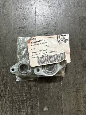 580057831 Yale 580047732 2- Forklift Bushing Flanges New In Pack