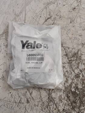 580065030 Yale Seal Radial Lip Bag Of 2