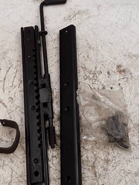 58009679 Yale Kit Seal Rail