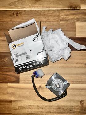 582011712 Yale Steering Motor 582011712. Brand New