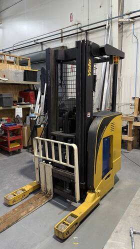 Nr040dans24te091 Yale Stand Up Forklift For Parts Model #