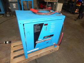 Gts-12-750 Yuasa Forklift Battery Charger 24v 750 Ah M6853