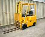 1992 Mitsubishi FGC15 3,000 Lbs Forklift. Fixed Price $5500.00.