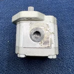 Genie 231572GT: Gear Pump 4.0CC Ccw A01011404205 Hole Mounting Spline Shaft. Fixed Price $208.24.