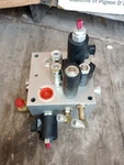 Yale Valve Block Assembly 524146698 New. Fixed Price $750.00.