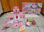 Barbie Mega Bloks Build Style Luxury Mansion + Manuals In Box (no Dolls) 2012. Fixed Price $68.65.