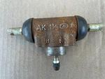 Komatsu 3EB-30-11310 Wheel Cylinder For. Fixed Price $19.99.