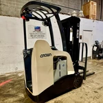 2012 RC5530 Crown Electric Forklift, Dockstocker, Narrow Aisle W/ 2022 Battery. Fixed Price $9500.00.