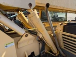 Gehl DL12H-40 Right/passenger Hydraulic Cylinder Used P/n L69135. Fixed Price $799.99.