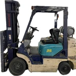 Komatsu FG25ST-12, Forklift, 5000 Lb. Triple Stage, Side Shift, Low Hours. Fixed Price $7900.00.