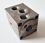 Clark, Vickers 136873, Fits CHY/CFY150-250, Y1425/Y1830 Steer Cylinder Valve New. Fixed Price $598.00.