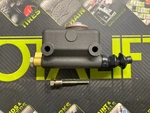 Clark Forklift Brake Master Cylinder #1319361 Key #23.150 C500. Fixed Price $135.00.